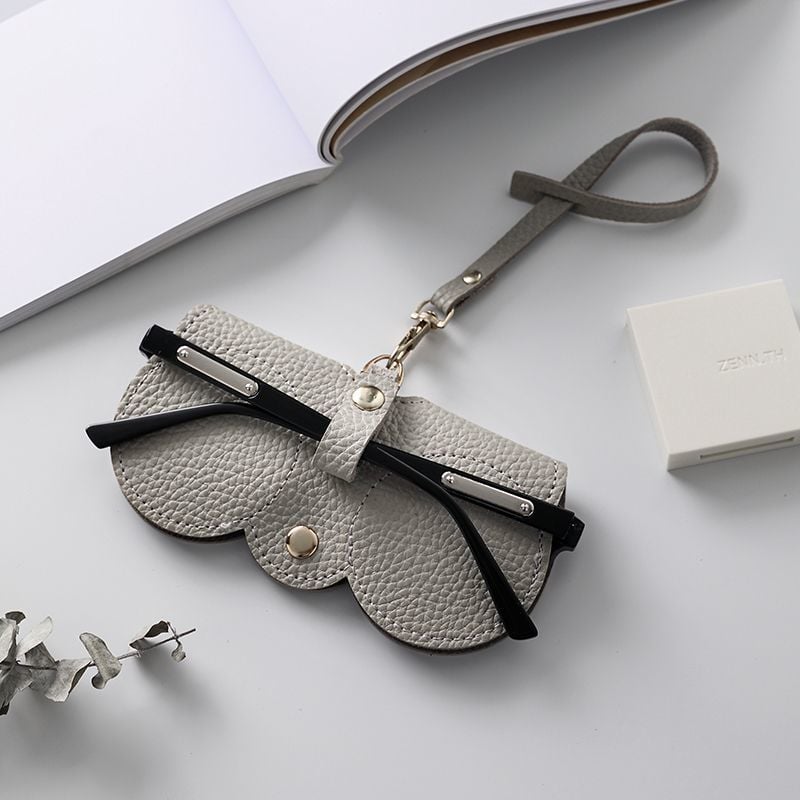 🏆Flash Sale⚡ 50K+ SOLD!🔥✨Soft PU Leather Sunglasses Bag👓️